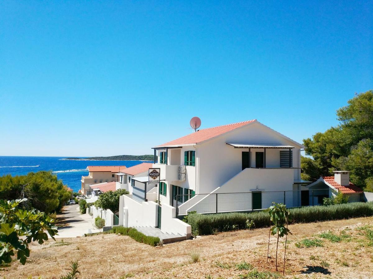 Apartments More Vis Bagian luar foto