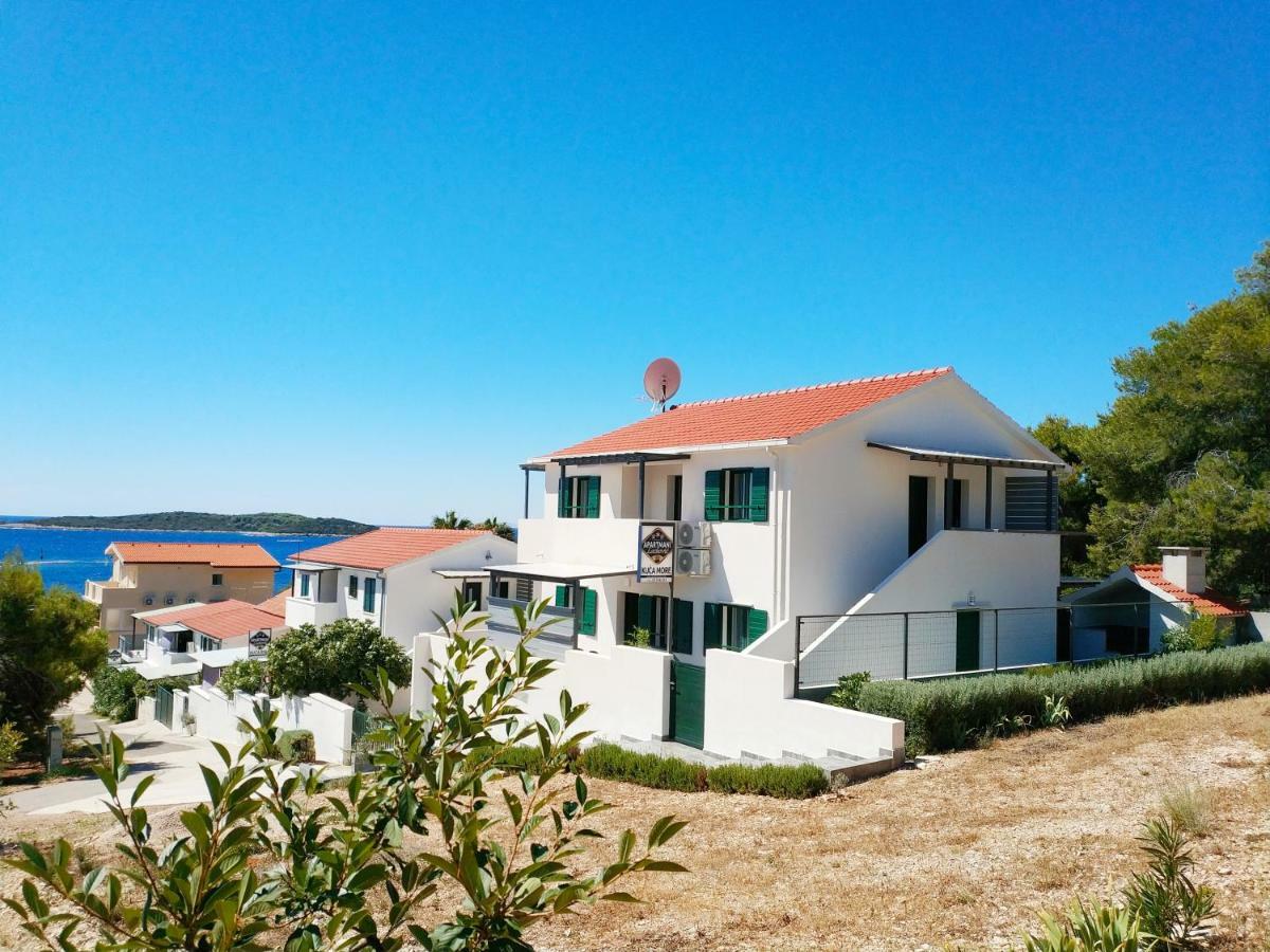 Apartments More Vis Bagian luar foto